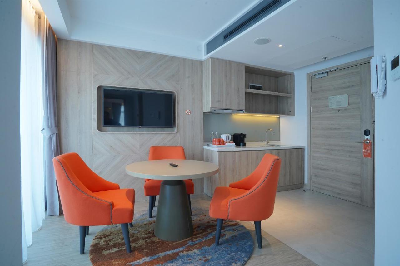 Harris Suites Puri Mansion Dżakarta Zewnętrze zdjęcie