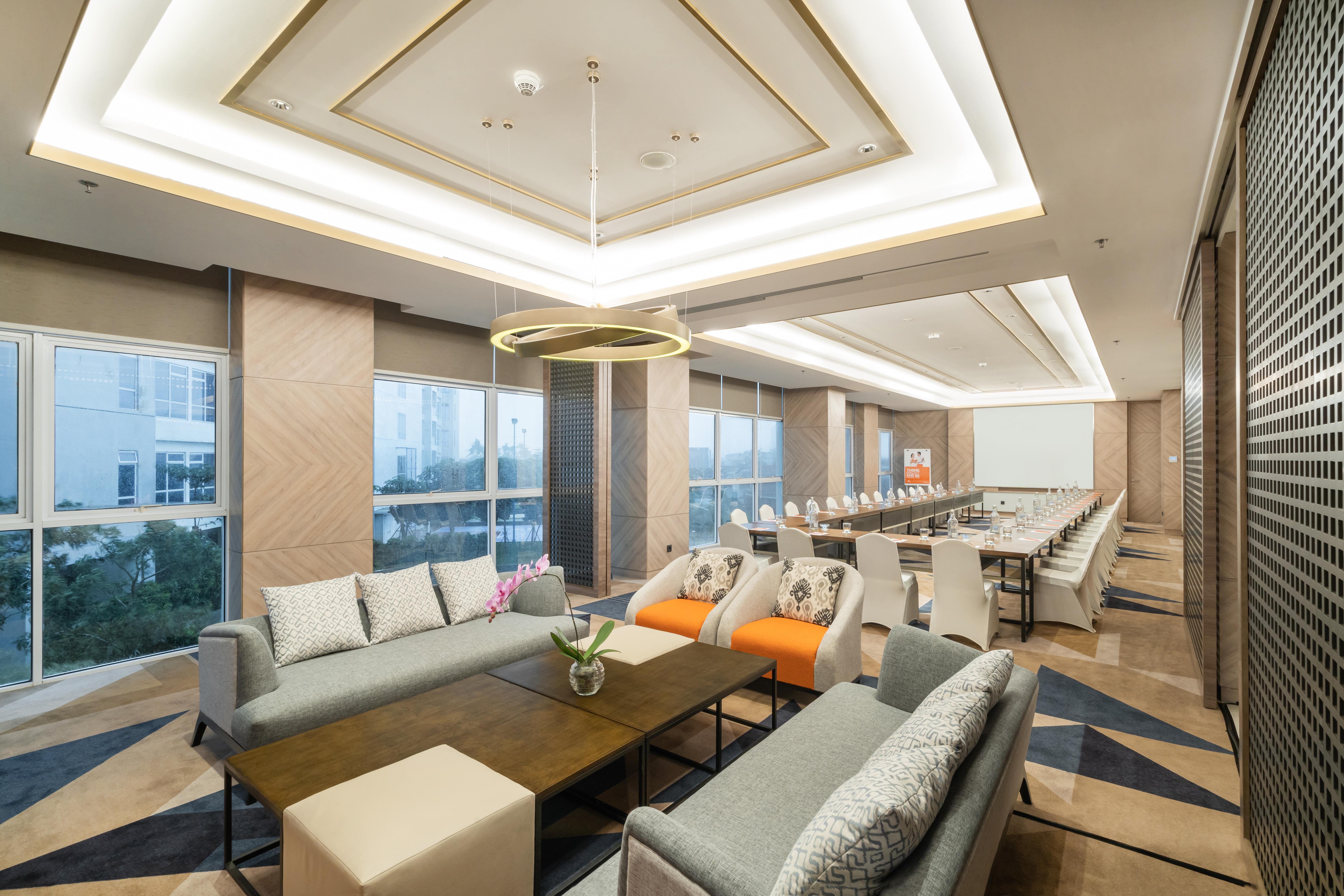 Harris Suites Puri Mansion Dżakarta Zewnętrze zdjęcie