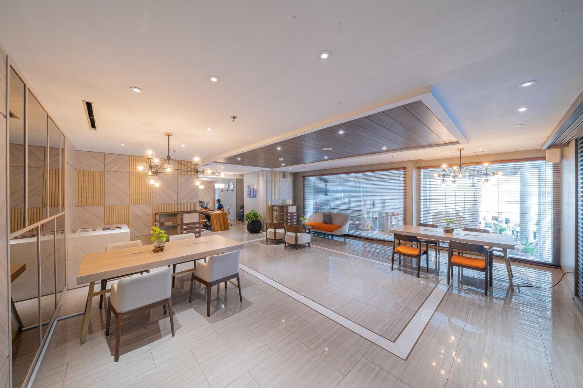 Harris Suites Puri Mansion Dżakarta Zewnętrze zdjęcie